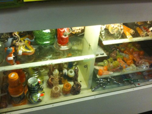 Drug paraphernalia on sale in the same gas station